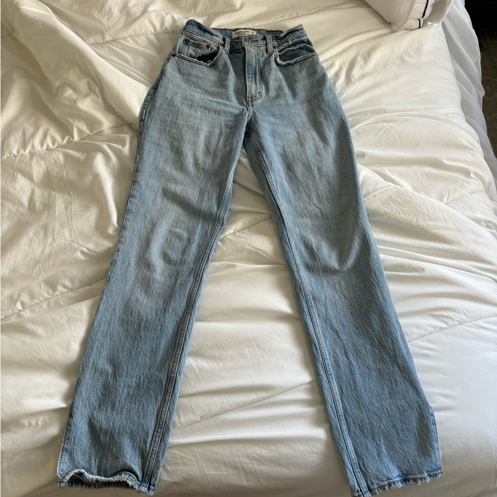 Abercrombie & Fitch 90s Straight Ultra High Rise Jeans